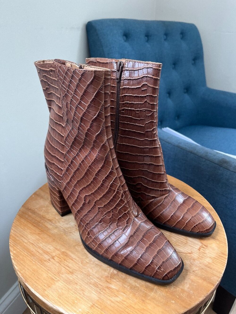 Vionic Harper Croc Embossed Rich Brown Block Heeled Short Boots Size 8